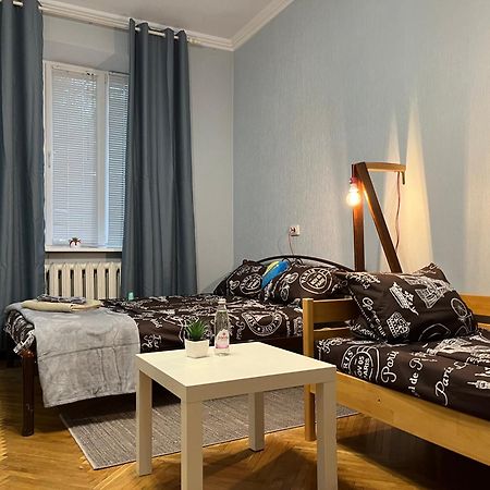 Ararat-Klovskaya Hostel-Apartments Kiev エクステリア 写真
