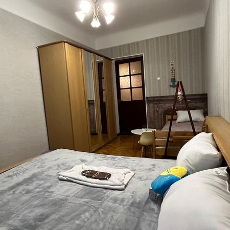 Ararat-Klovskaya Hostel-Apartments Kiev エクステリア 写真
