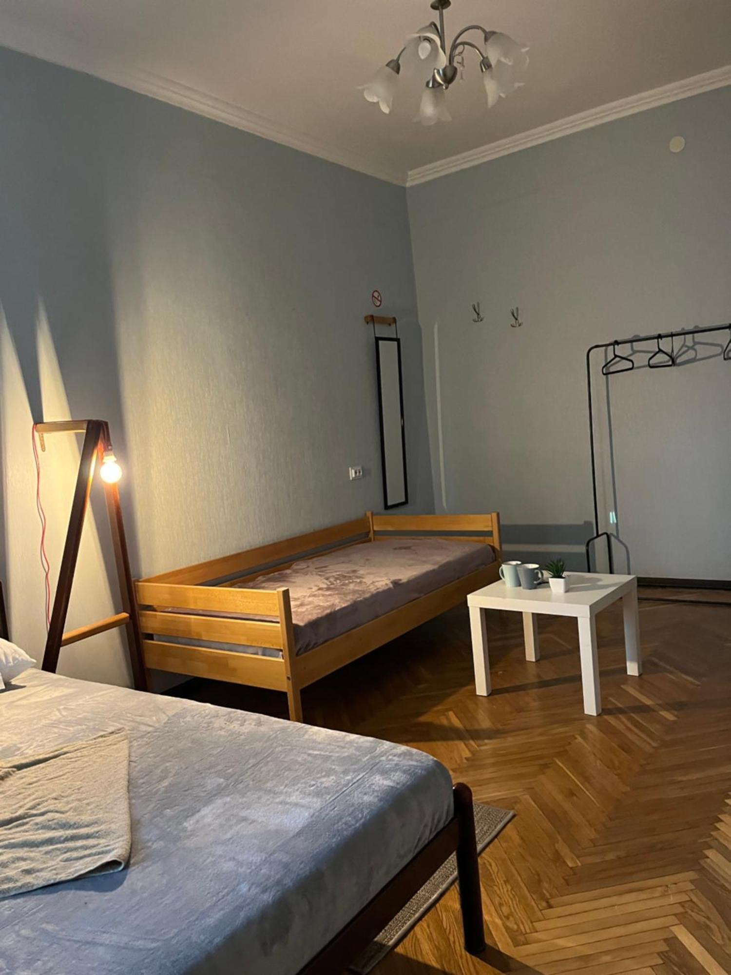 Ararat-Klovskaya Hostel-Apartments Kiev エクステリア 写真