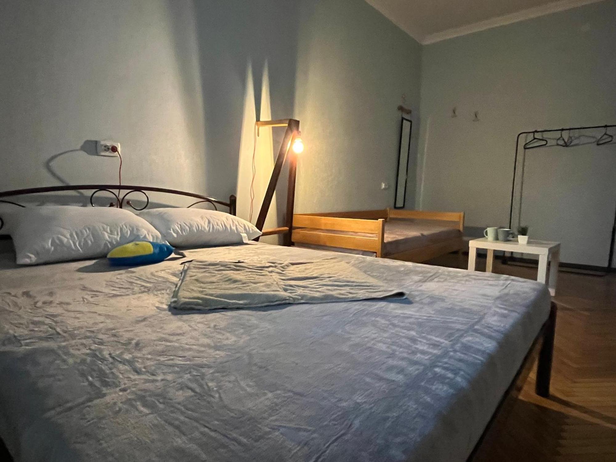 Ararat-Klovskaya Hostel-Apartments Kiev エクステリア 写真