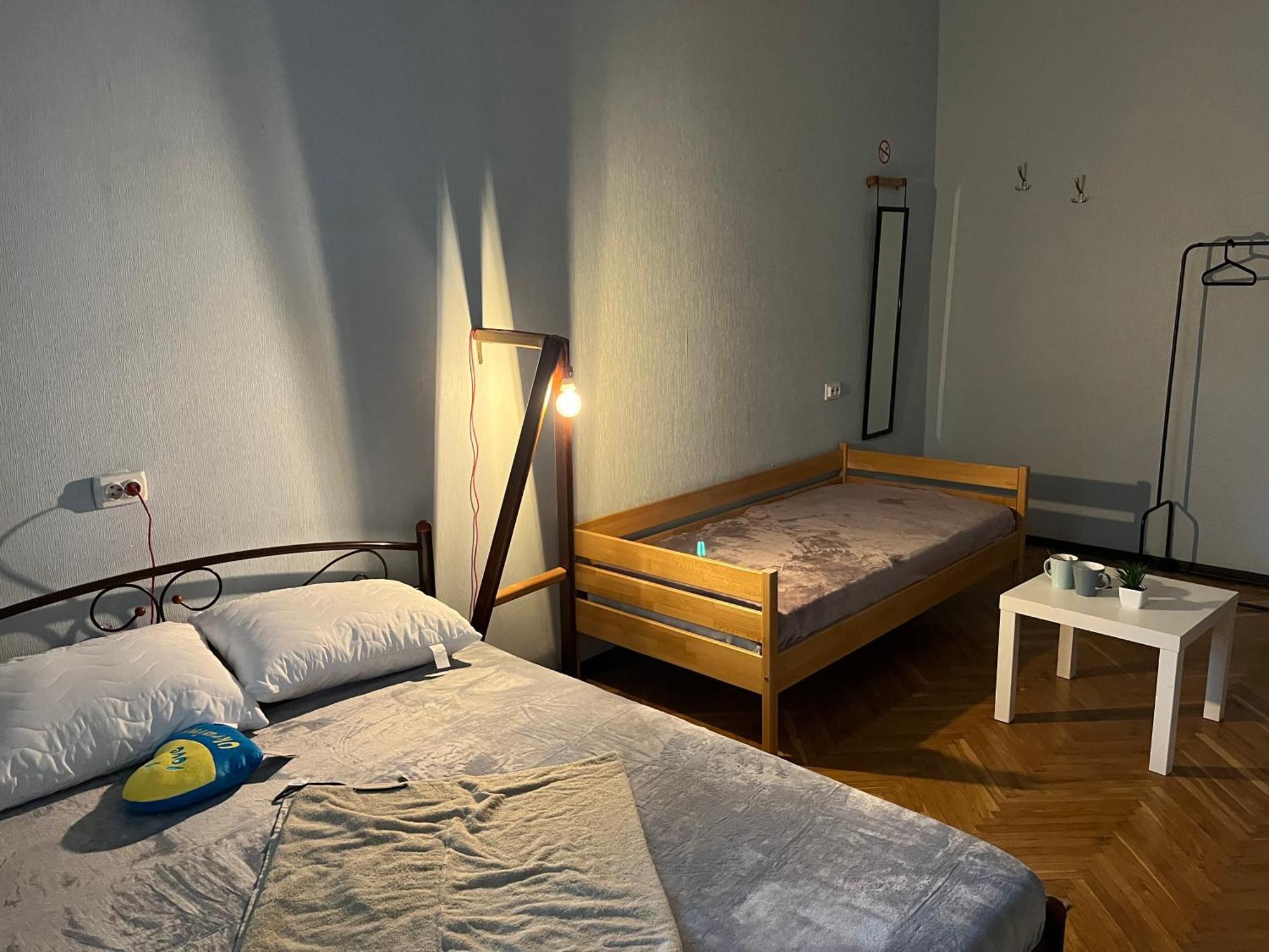 Ararat-Klovskaya Hostel-Apartments Kiev エクステリア 写真