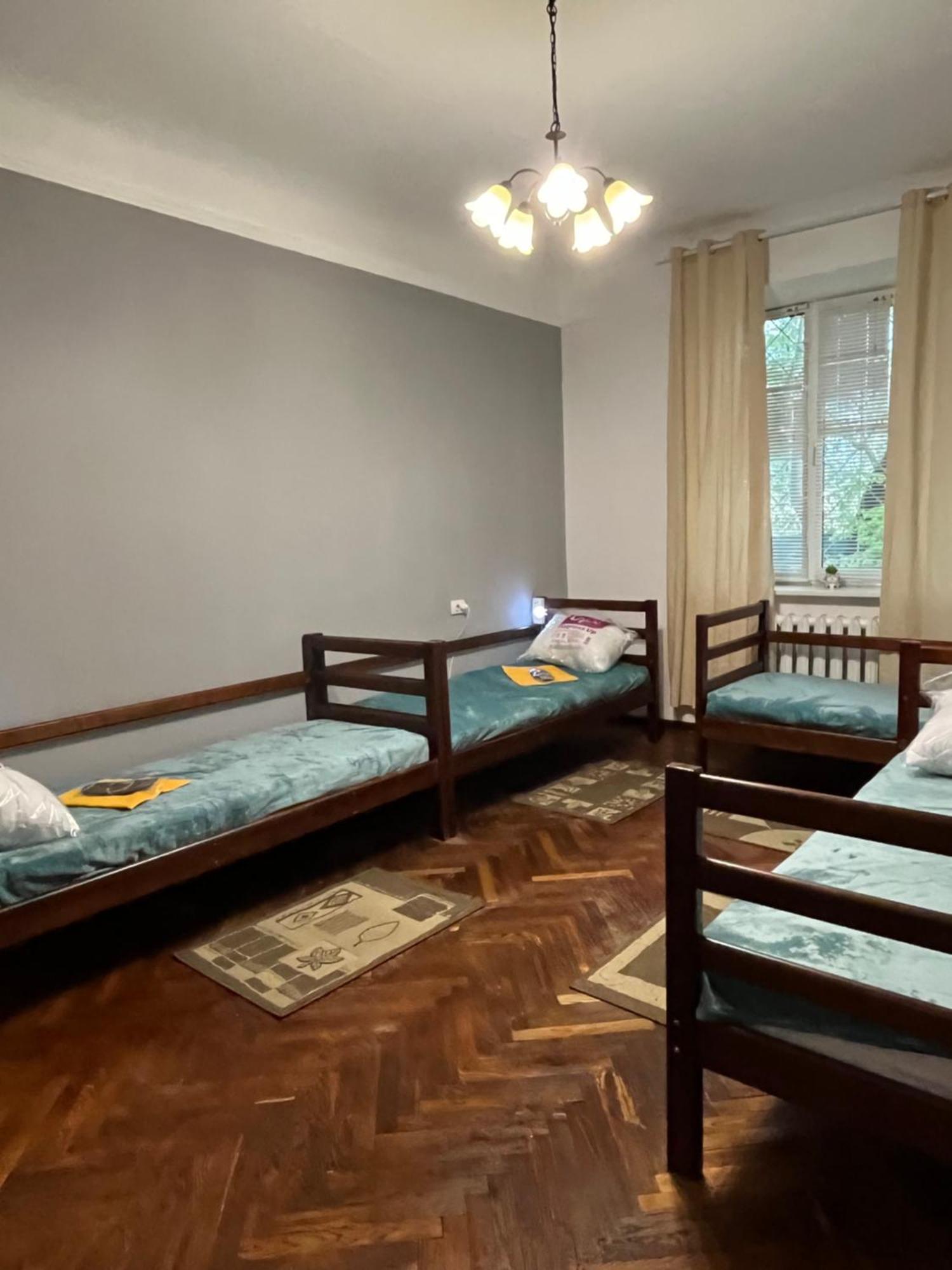 Ararat-Klovskaya Hostel-Apartments Kiev エクステリア 写真