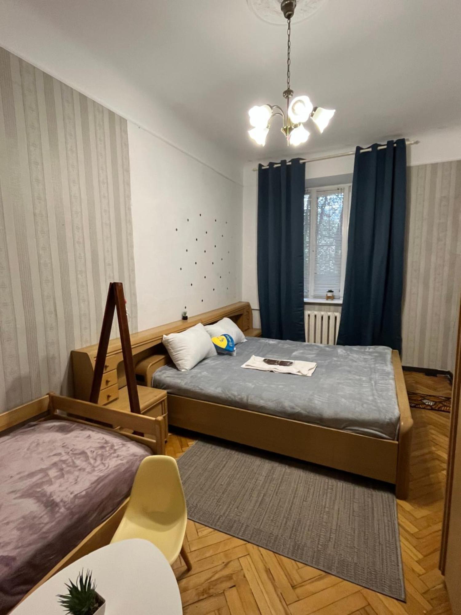 Ararat-Klovskaya Hostel-Apartments Kiev エクステリア 写真