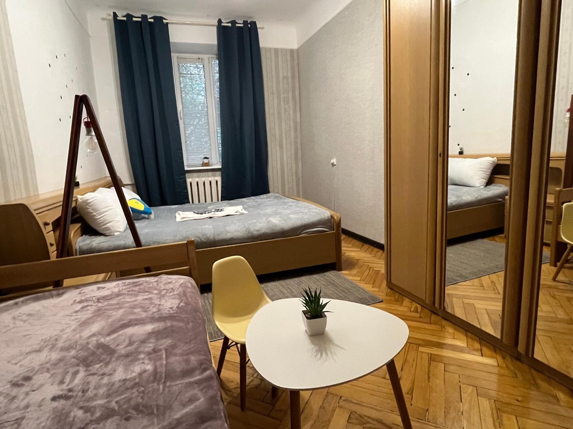 Ararat-Klovskaya Hostel-Apartments Kiev エクステリア 写真