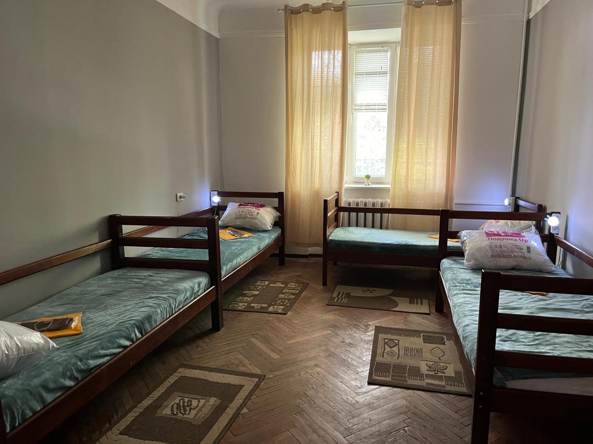 Ararat-Klovskaya Hostel-Apartments Kiev エクステリア 写真